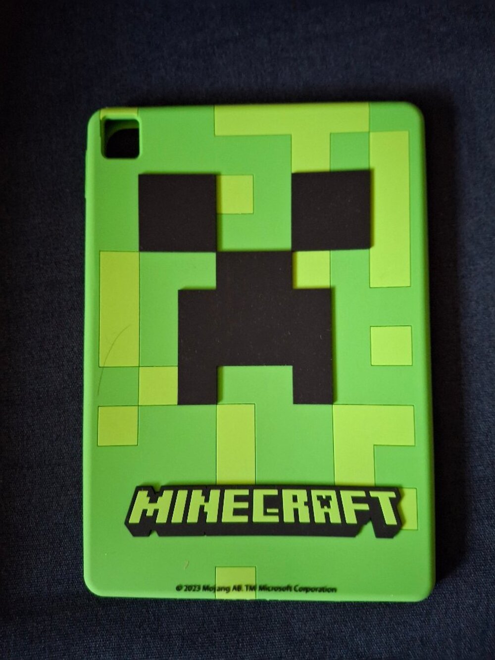 NEW Minecraft iPad (7th/8th/9th generation) Case